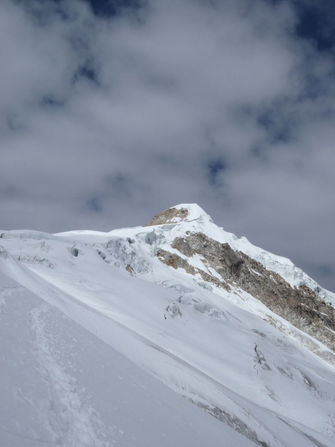 descente ishinca nw