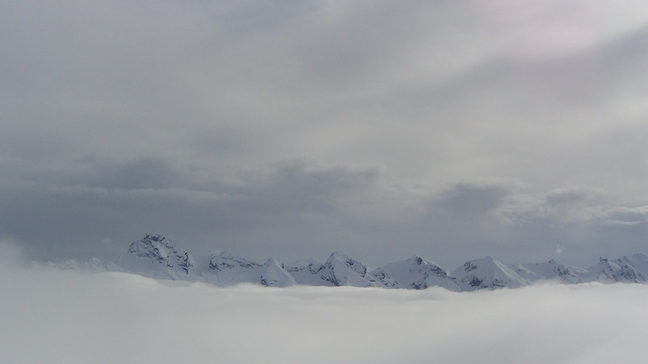 Aravis. Manque un maillon de la chaine