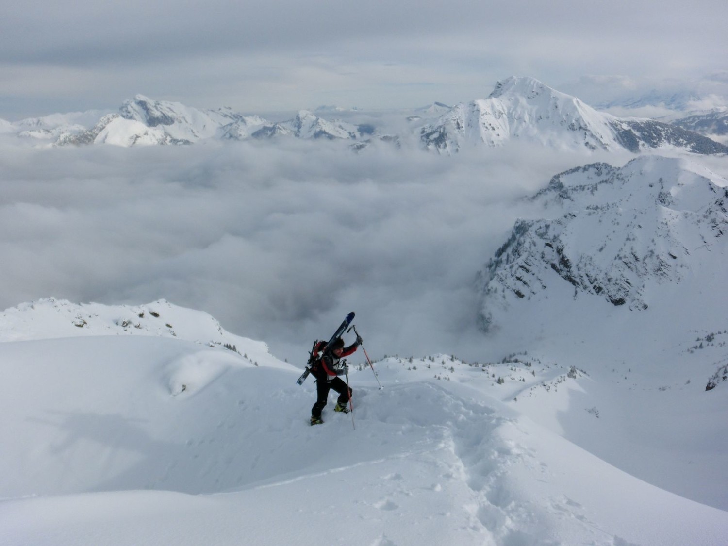 Rémi sort de la cheminée