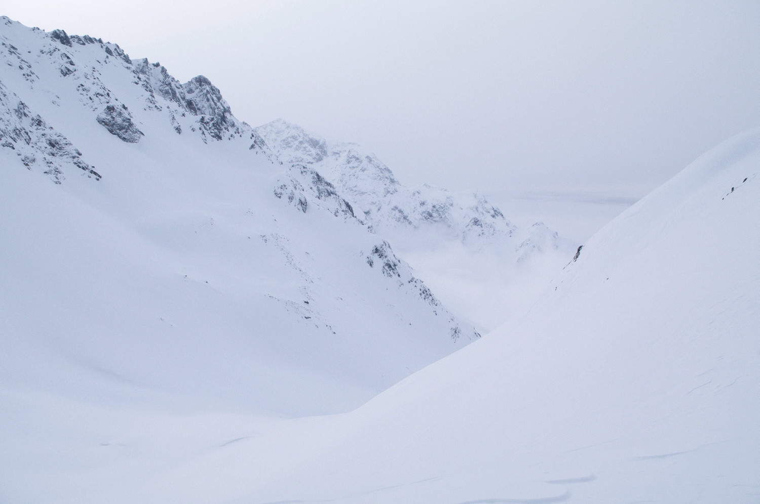 Nuances de blanc et bleu