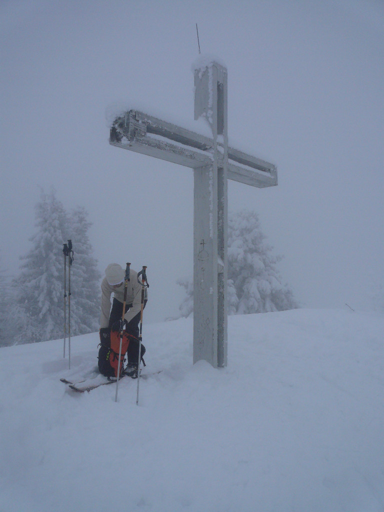 Sommet de la Scia, on s'emmitoufle.
