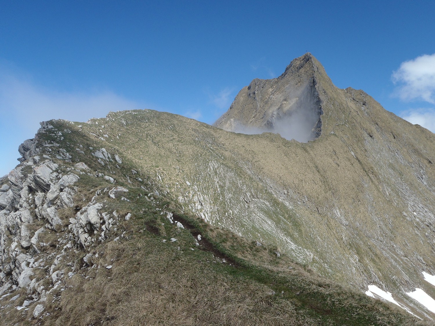 l'arete qui mène au vanil noir