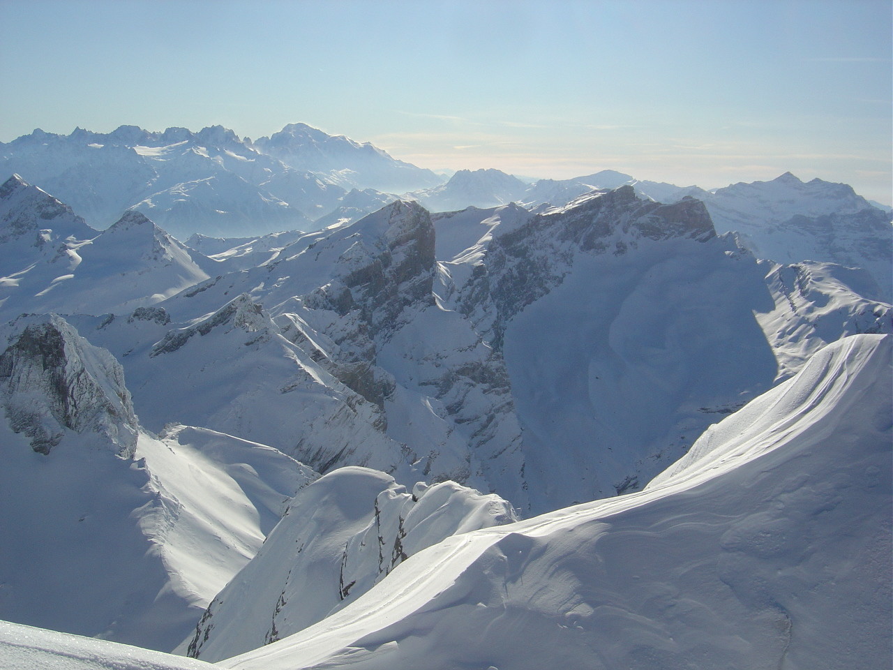 Vue du sommet vers le SW