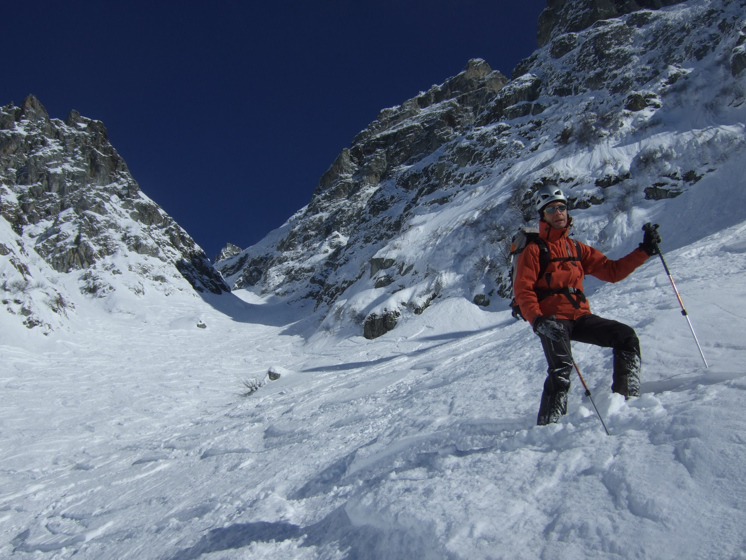 Au milieu du couloir de Pertuis