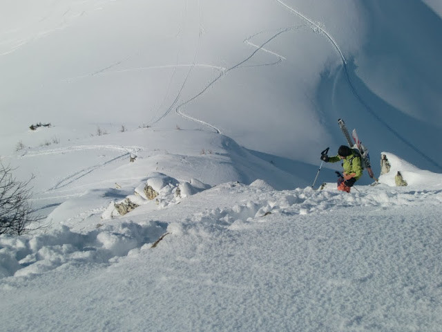 Remontée de l'arête NW du Six Blanc depuis Sesal