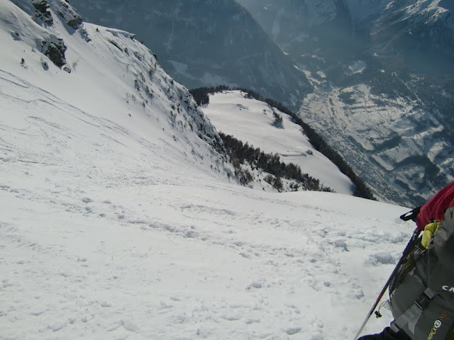 C'est parti pour 1500m de descente sur Orsières, tout en bas...