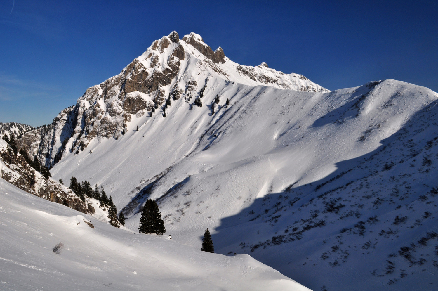 Roc d'Enfer en entrant dans les Creux de Chalune