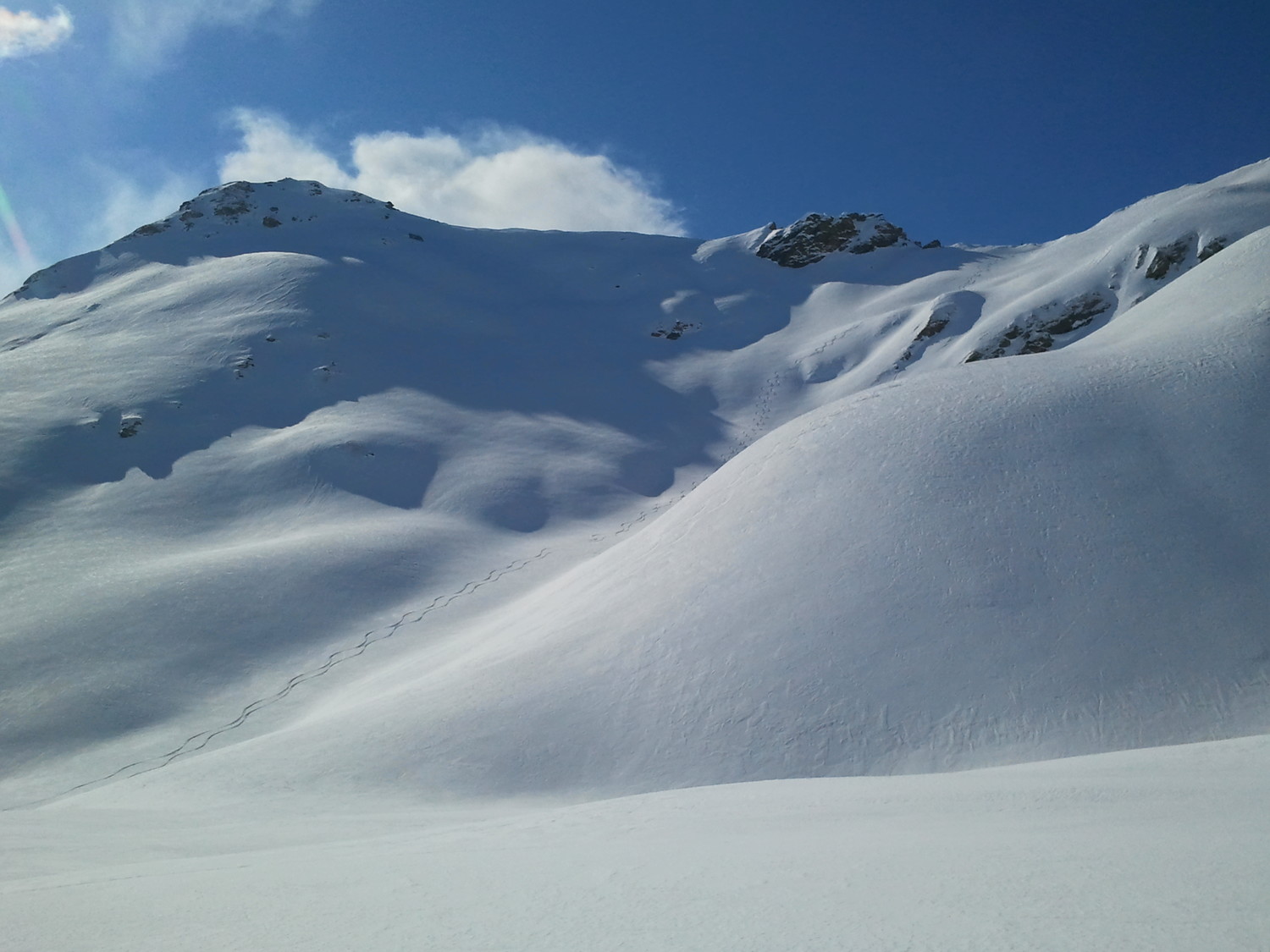 2 traces dans ce paysage sauvage