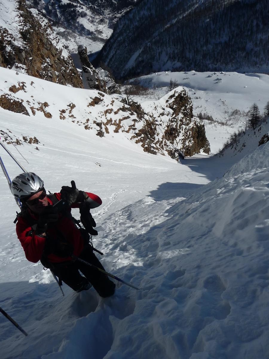 ....gigi e verso il basso da quota 2200....