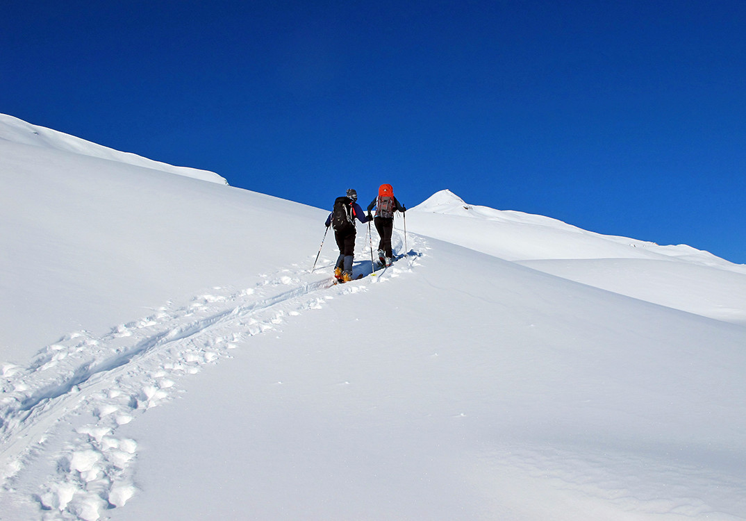 verso il Piz Guw. Sullo sfondo, visibile il Tällihorn.