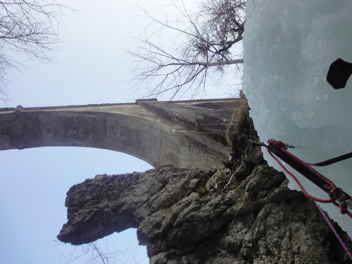 Sortie sous le pont de diable