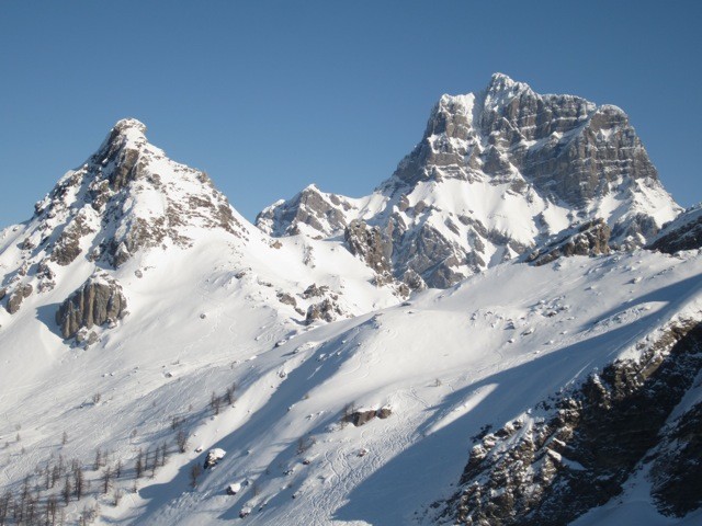 vue sur le Col des Pauvres et le Grand-Muveran