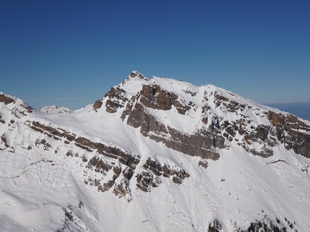 Versant E de la pointe des Savolaires