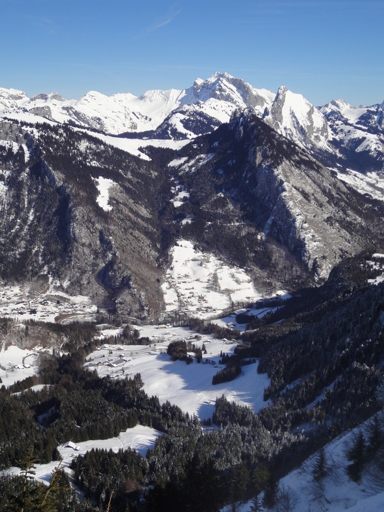 Itinéraire de descente, face aux Cornettes de Bise
