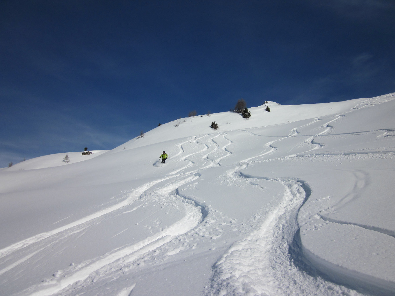 Descente de la pointe de Tsavolire