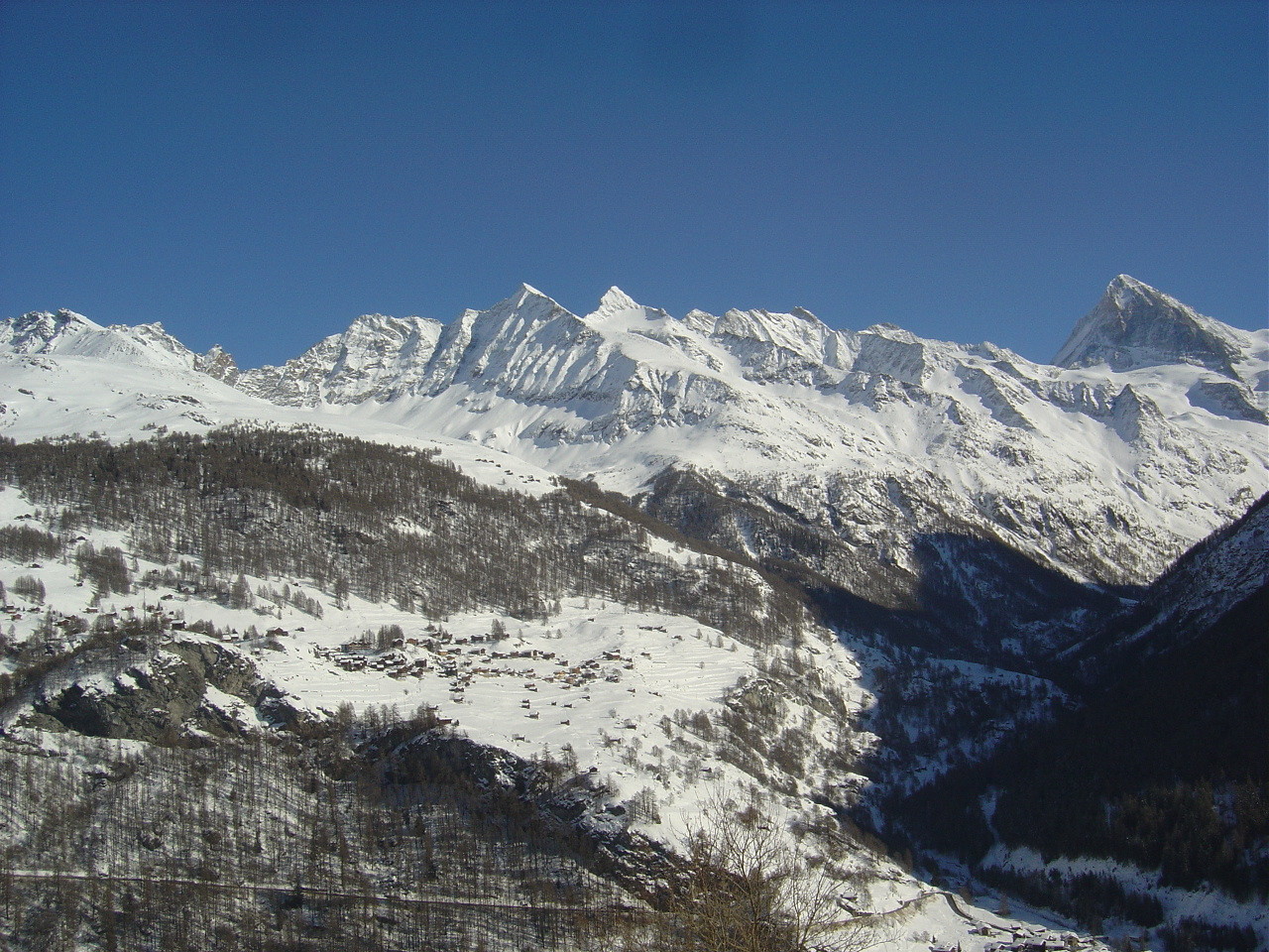 La Tsa de l'Ano vue de la route d'Arolla