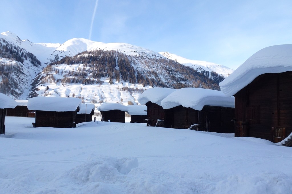 Ulrichen che inverno ancora quasi 2m a 1350m