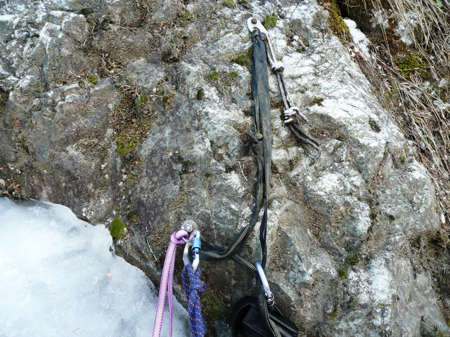 3 Mauvais relais sur sangle pourrie