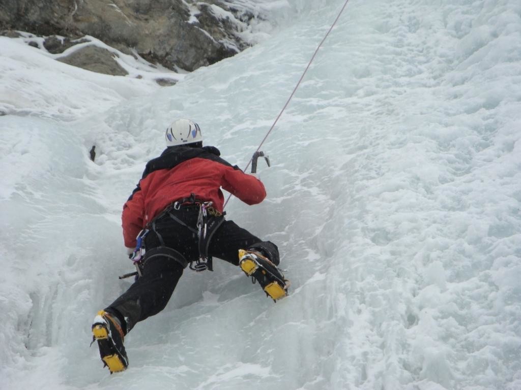 sur de la bonne glace en partie gauche