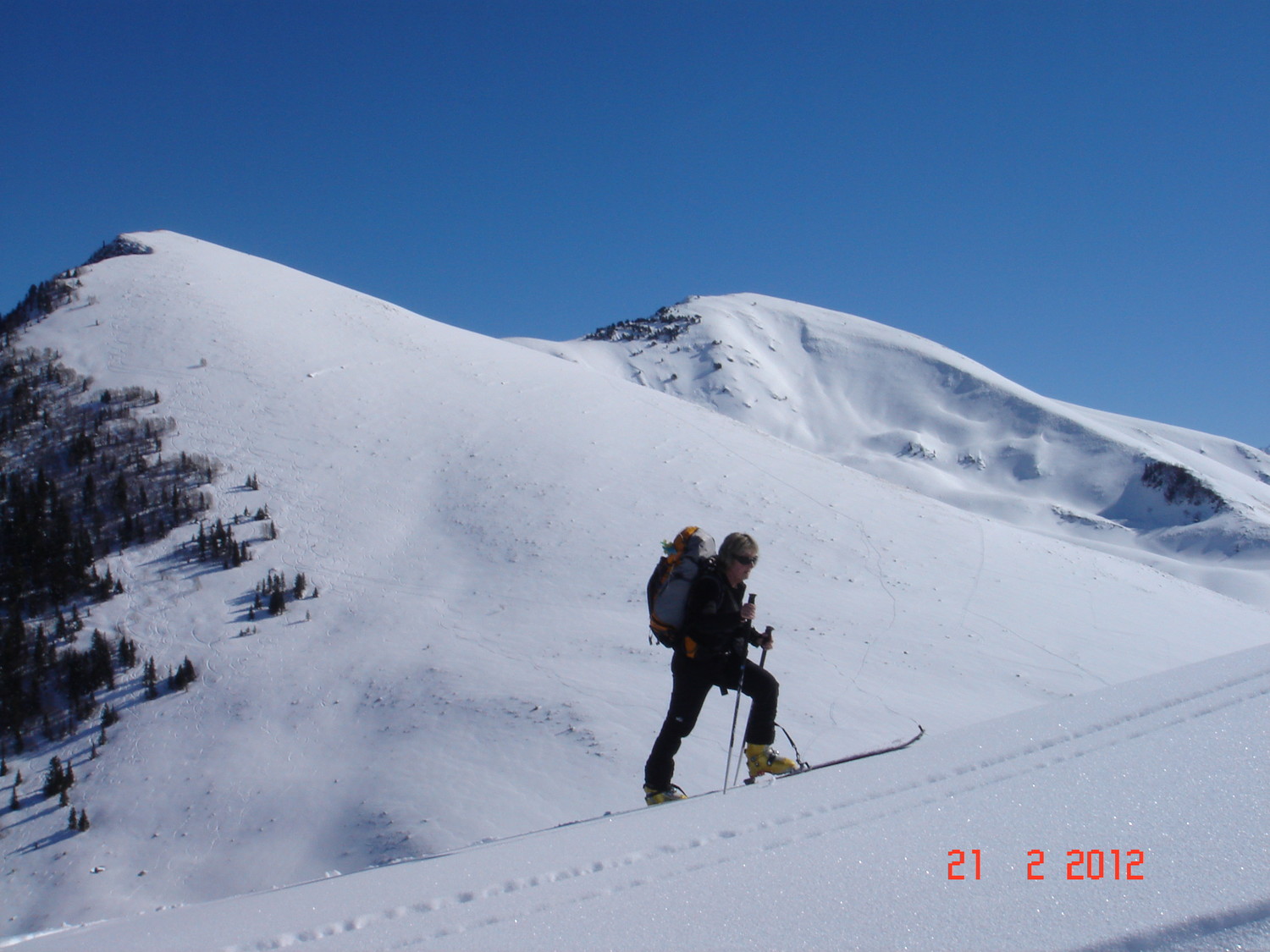 pentes du pic d'Aubas et pic d'Arrès depuis le tuc du plan de la serre.
