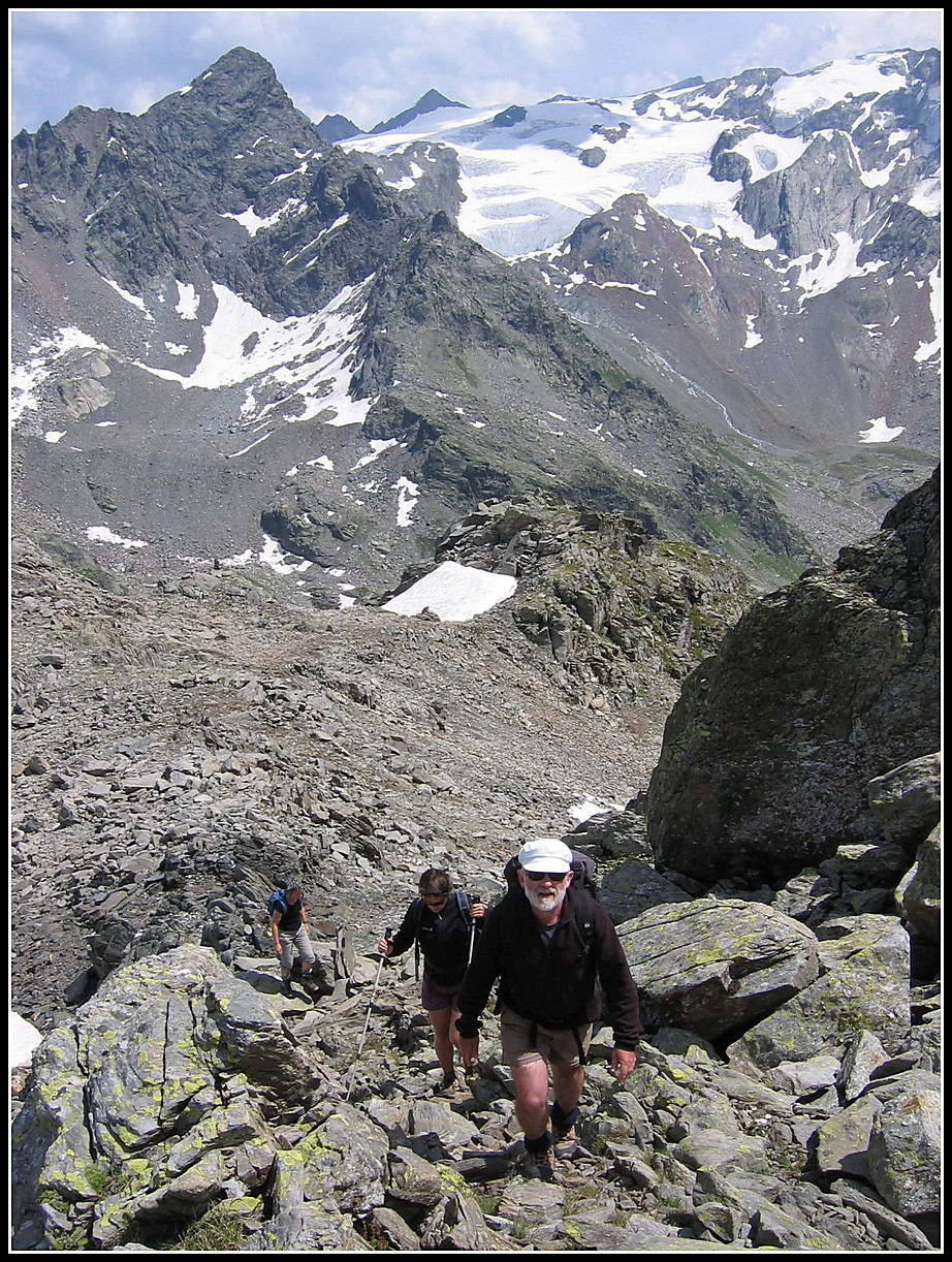 Montée vers les dents rouges