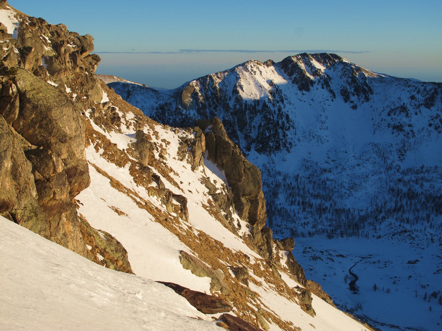 Descente à la lumière rasante