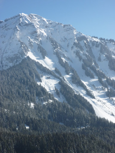 Vue du couloir NO depuis la Croix de l'Ecuelle
