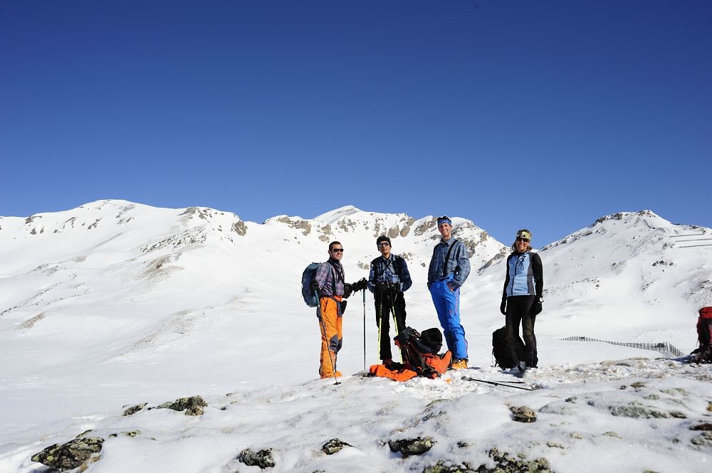foto di gruppo sulla prima cima
