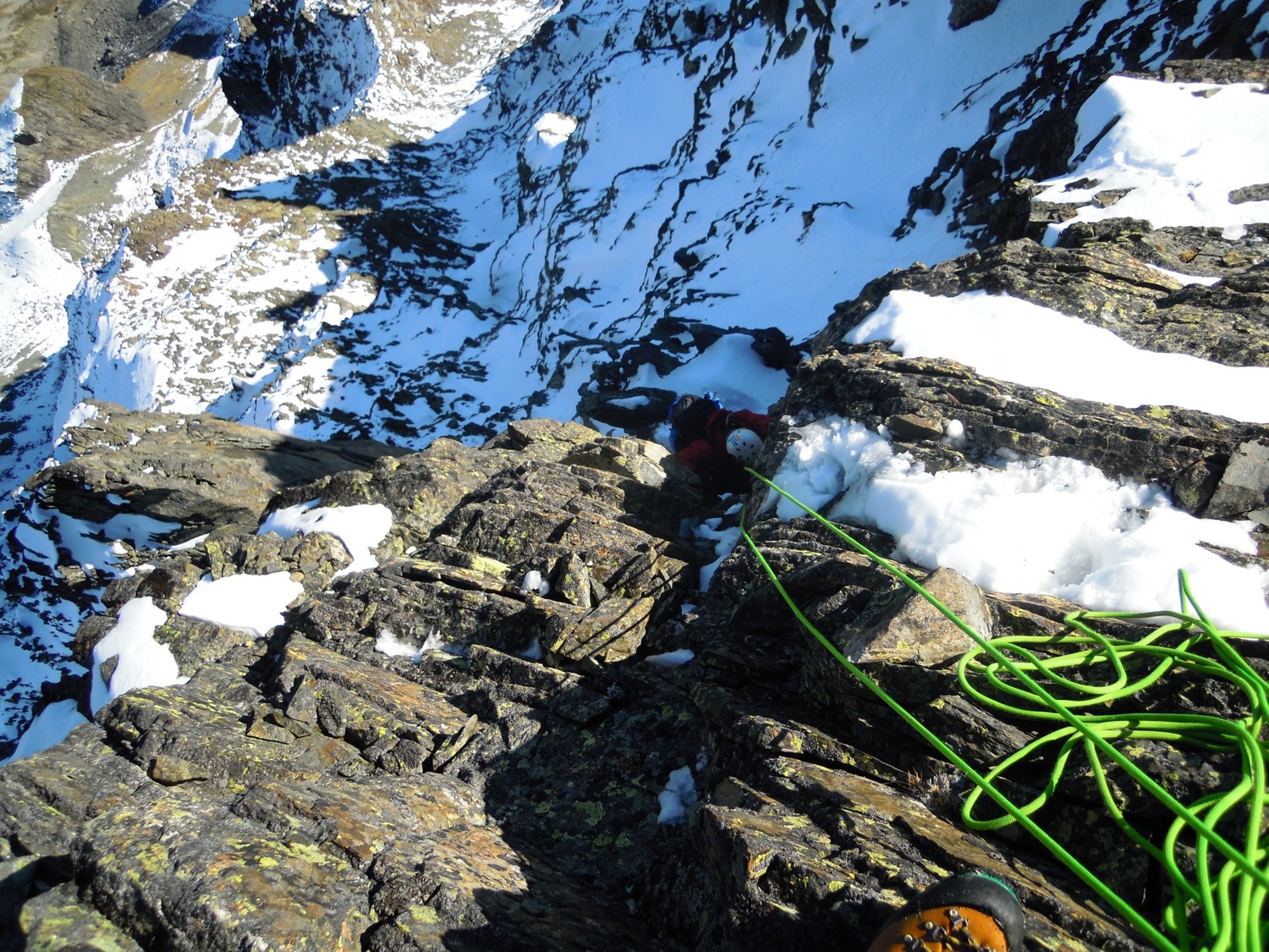 A la sortie d'un passage grimpant de l'arête N