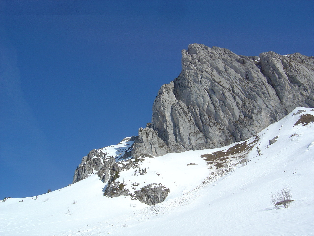 De beaux souvenirs de grimpe sur ce calcaire gris