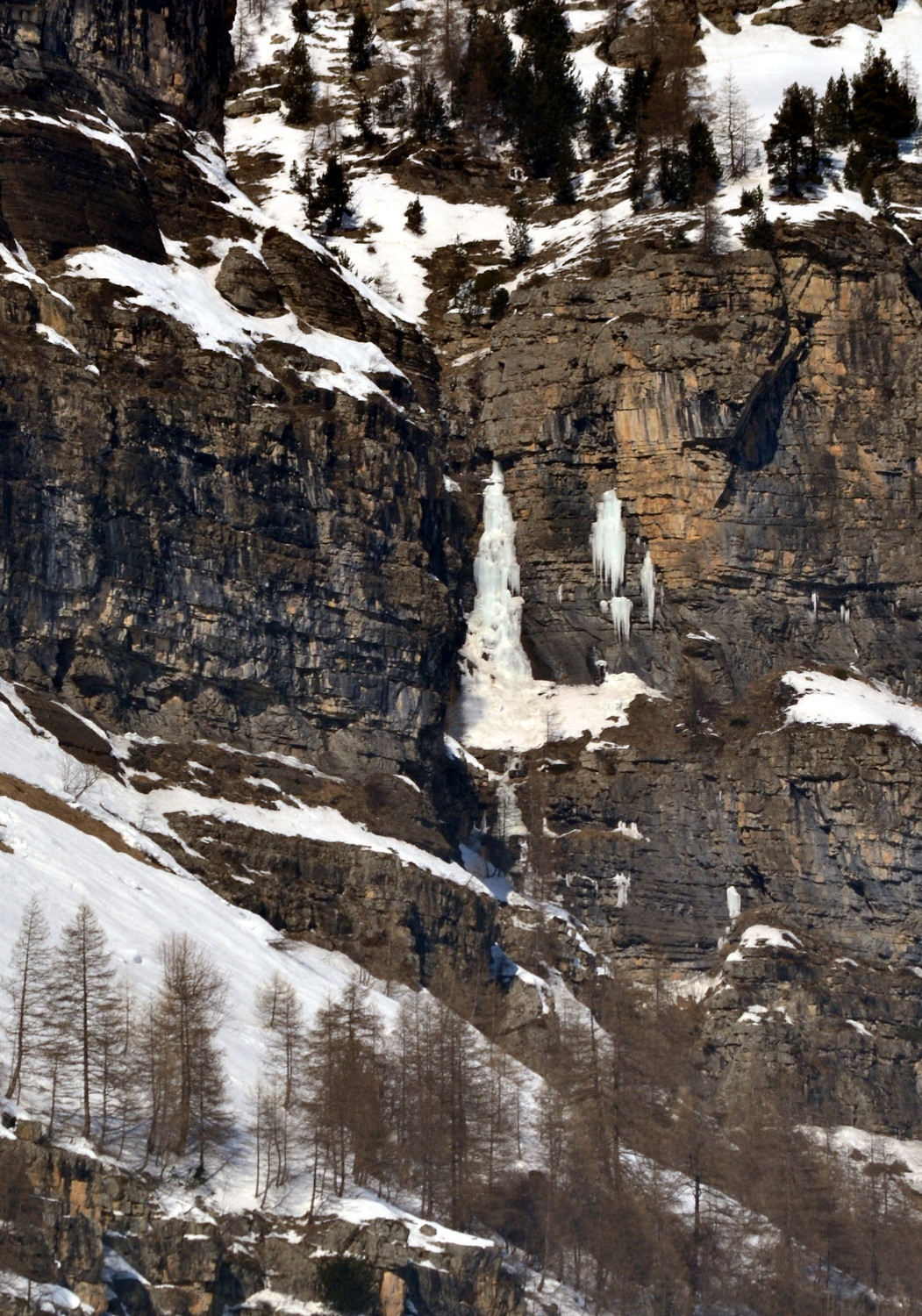 Cascade versant S du vallon du torrent de Blaisil