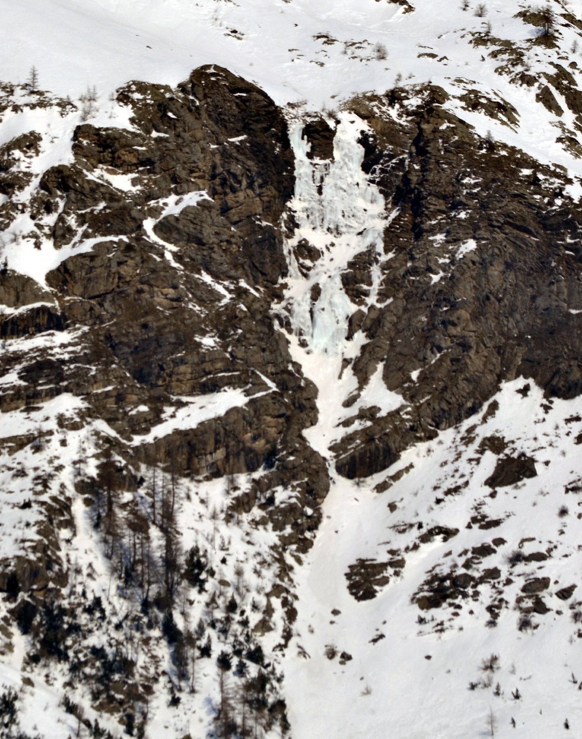 Cascade versant S du vallon du torrent de Blaisil
