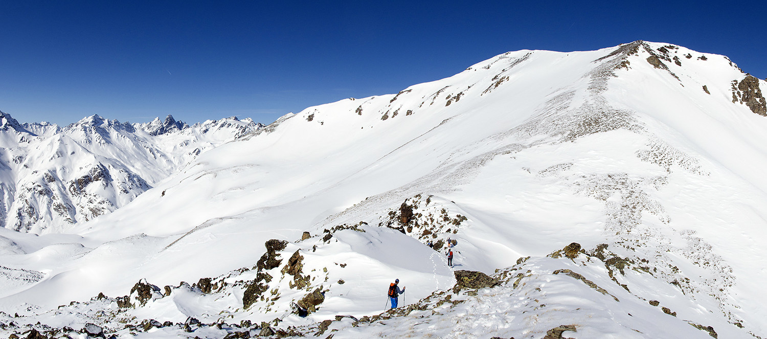 il Minschun Pitschen, visto dalla vetta del Piz la Greala.