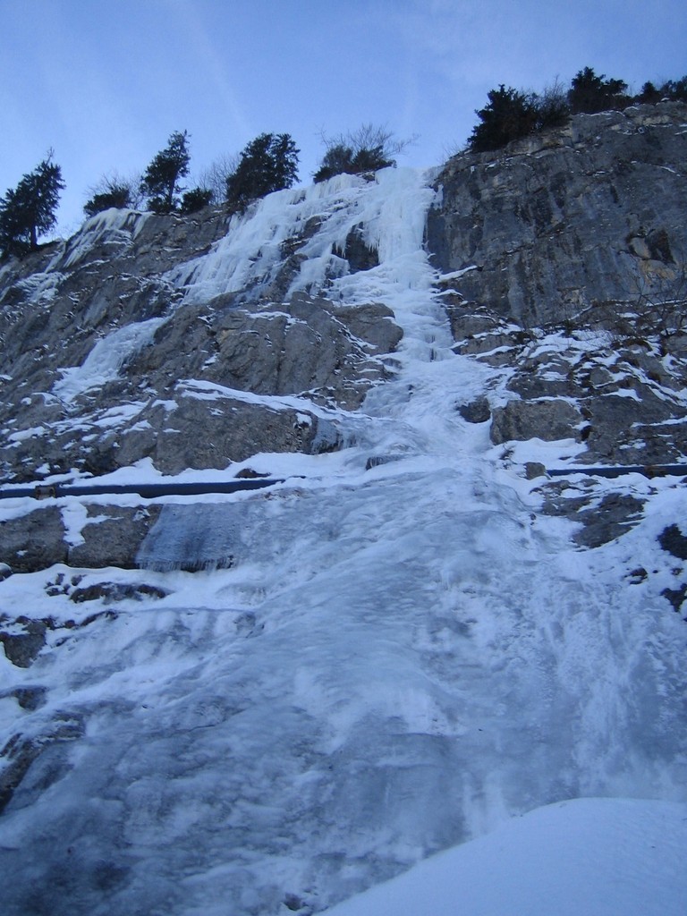 Cascade de Gauche