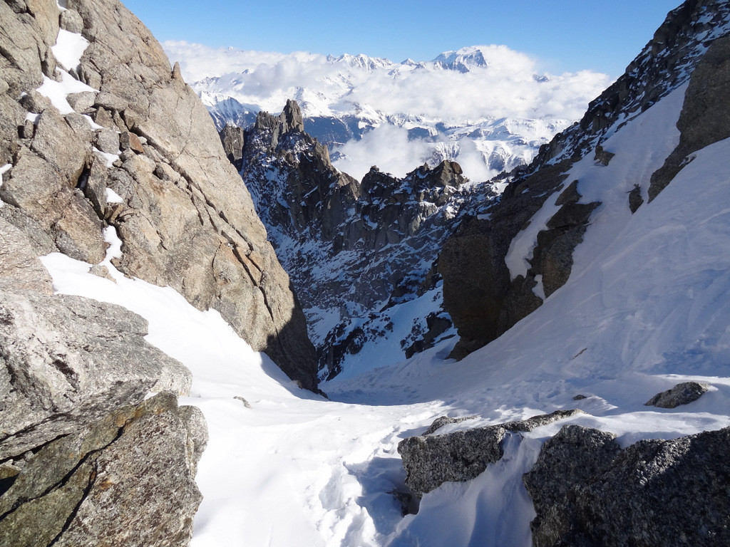 la sortie du couloir (branche de droite