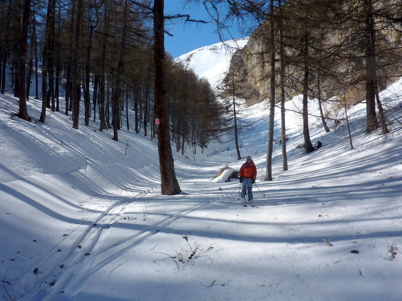 Poudreuse dans le bas de la combe