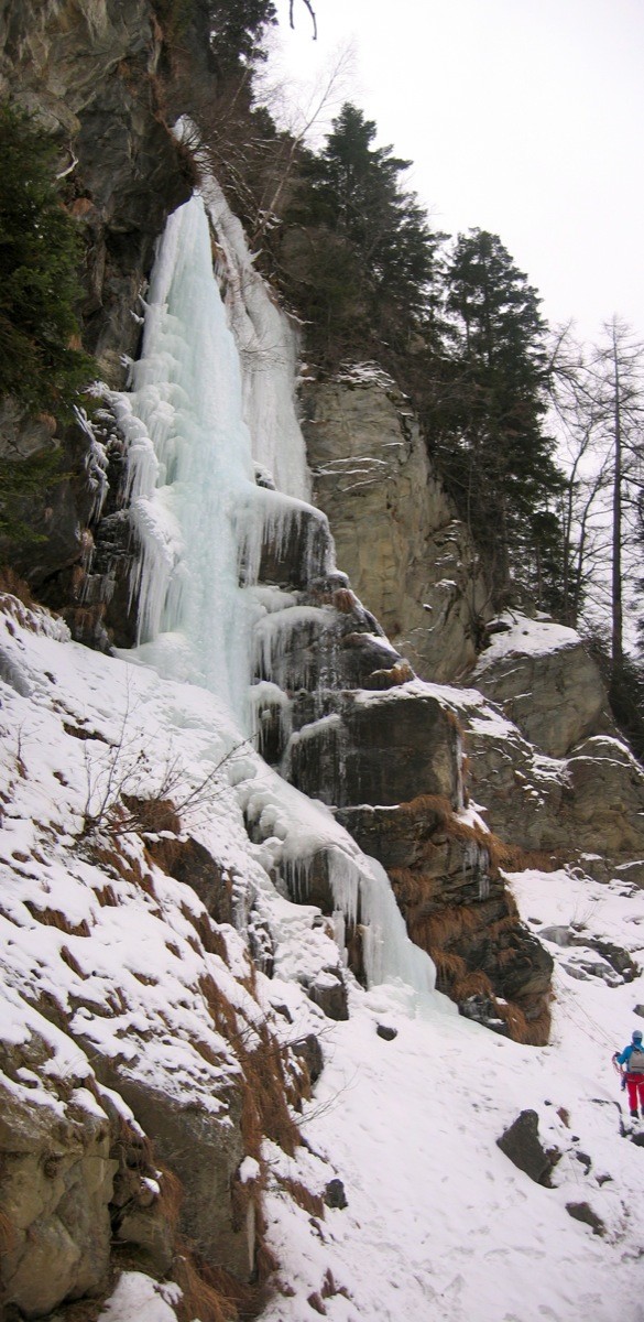 Cascade de droite dans le premier ressaut