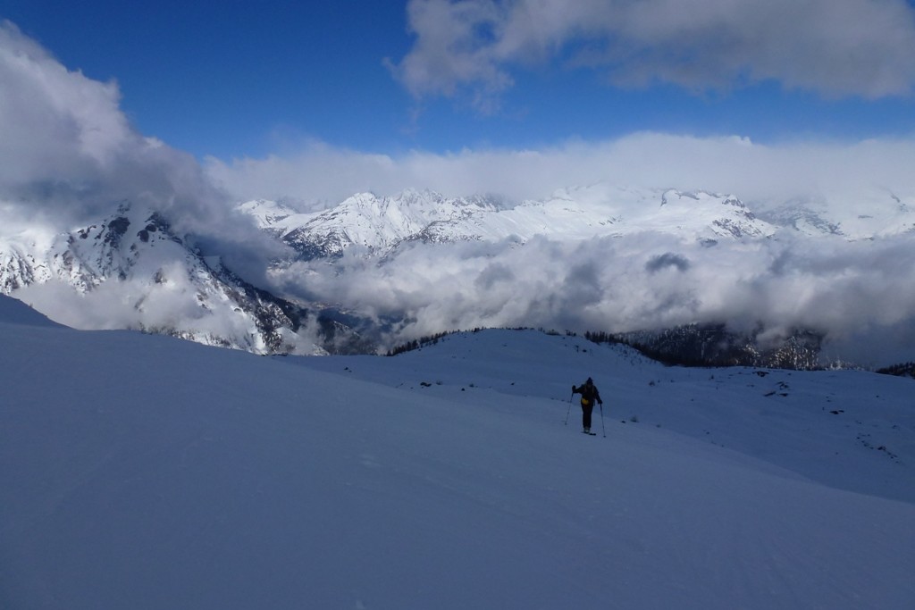 Prime schiarite anche verso il Vallese