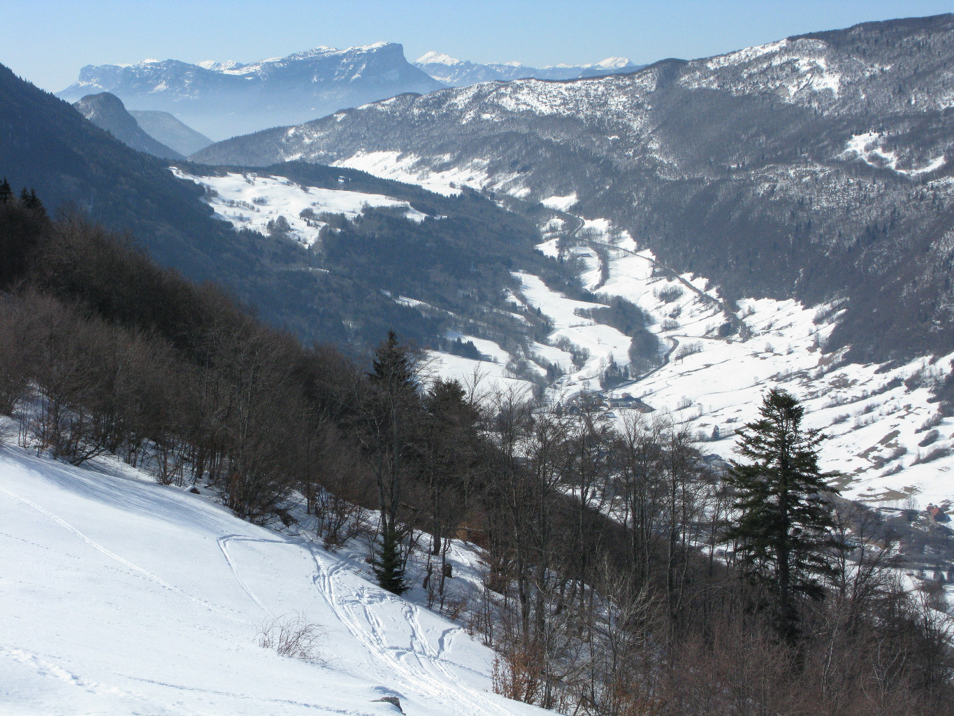 Chalet de la Bottière: Granier et barrière est de la Chartreuse