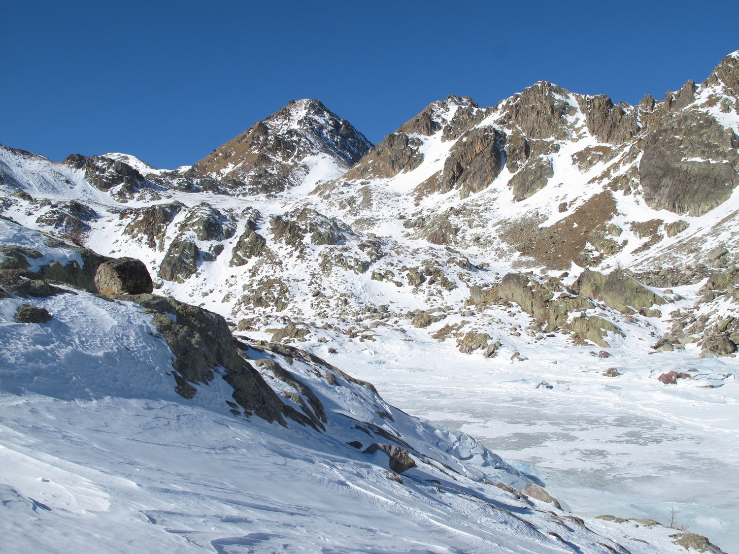 La Cime du Diable, depuis le lac de la Muta