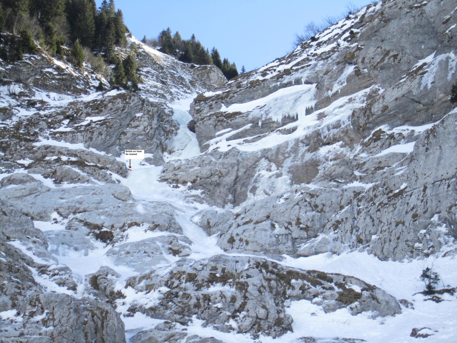 Le relais en haut du ressaut
