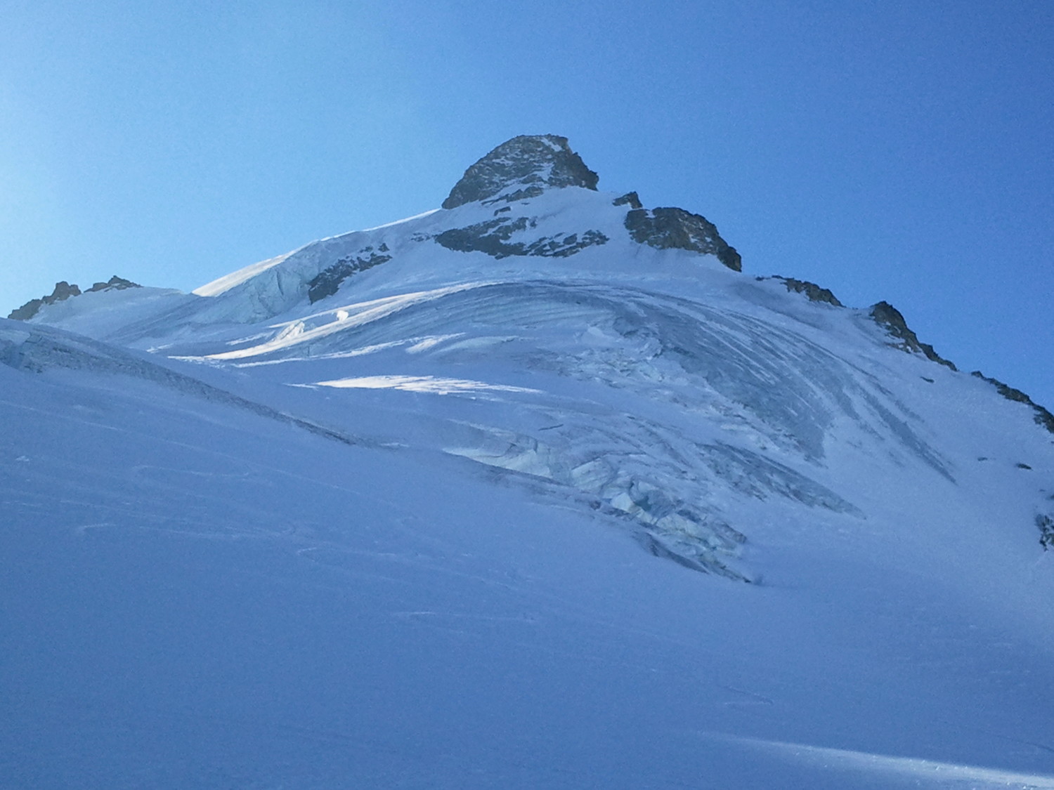 pente sommitale en glace