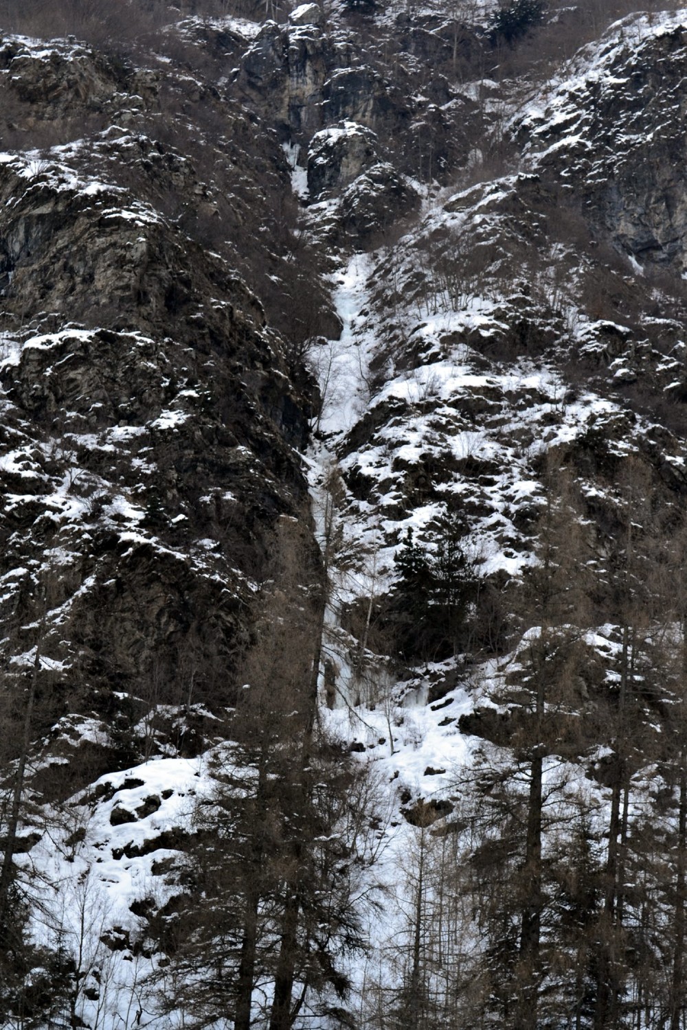 Goulotte du sentier de la cabane de Londonnière