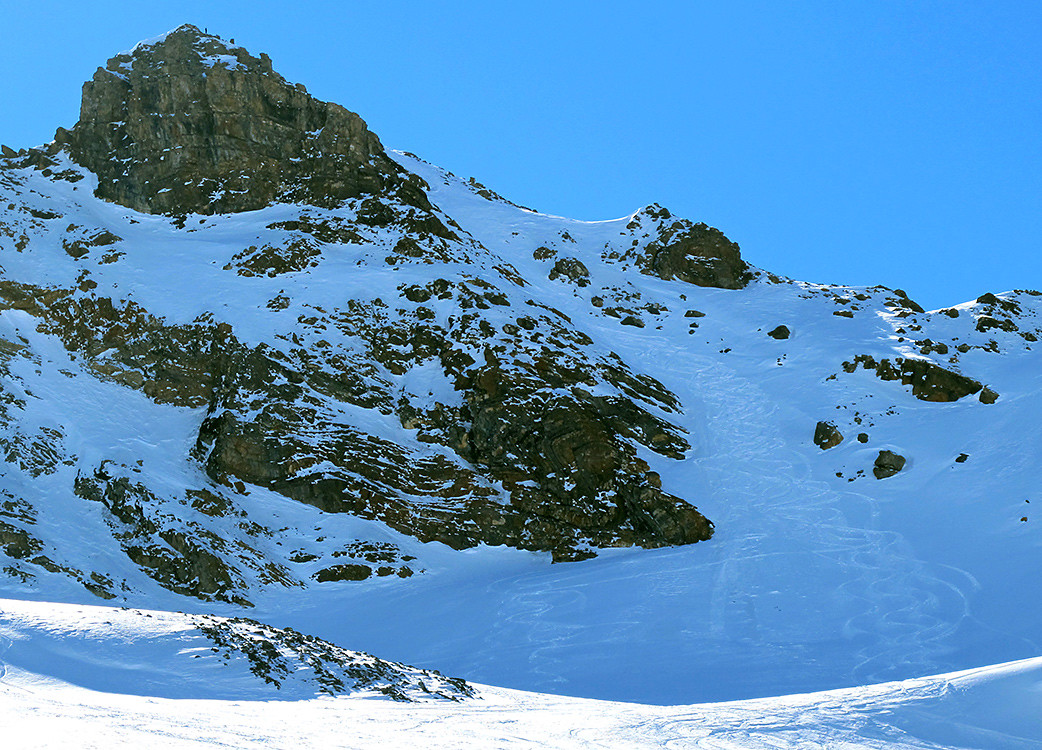Piz Tasna; la ripida paretina Nord (un tratto, S5)