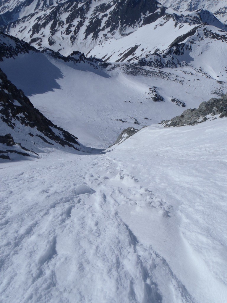 Dans le couloir central (vue vers le bas)