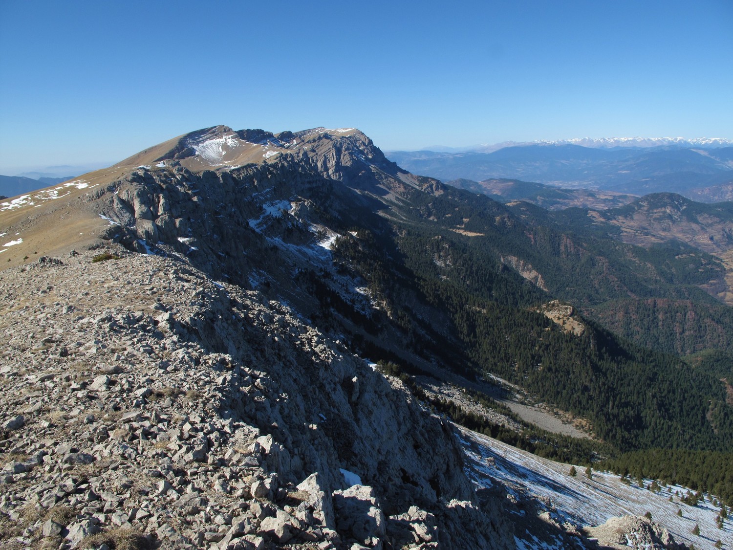 La Sierra de Cadi qui s'étire sur des kilomètres...