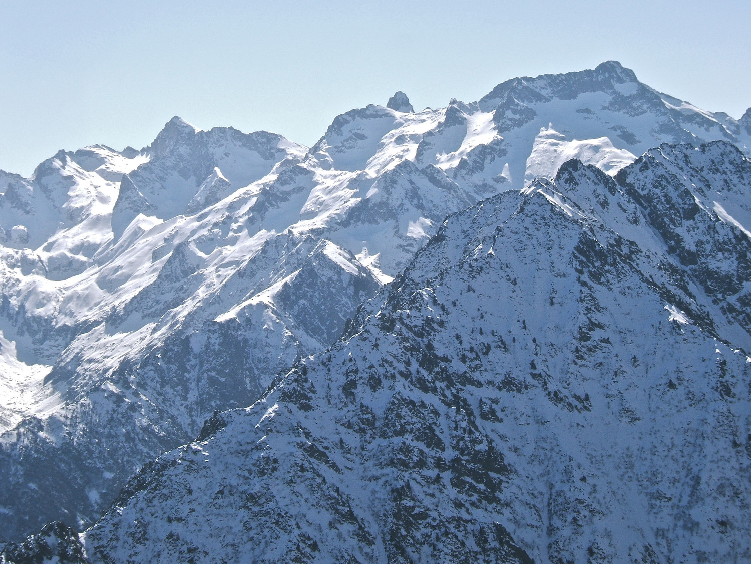 Vue fantastique du Clapier, Malédie et Gélas.