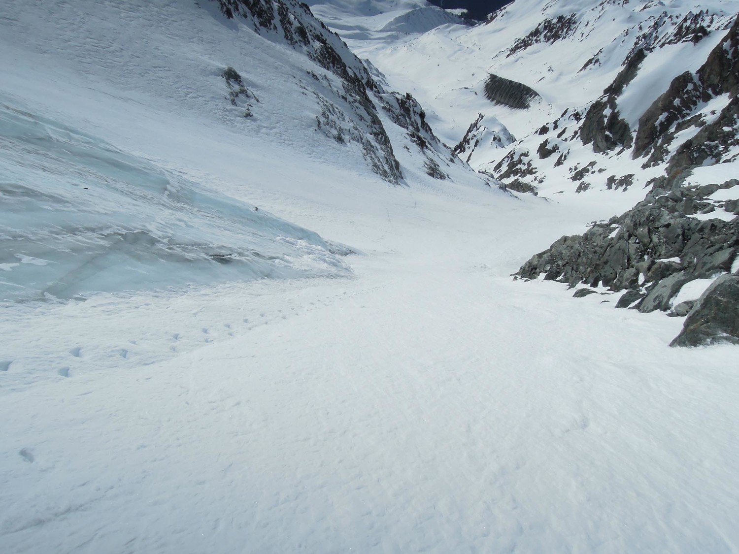 Petit Combin. Rive droite du glacier Pendant.