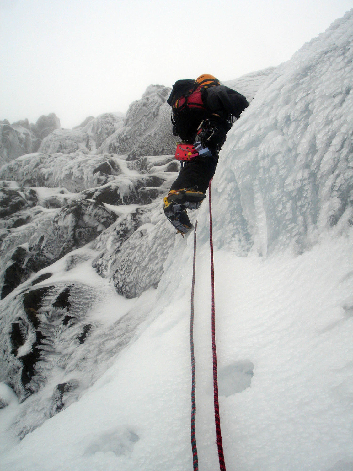 FMJ dans le tout dernier ressaut en glace (L6)