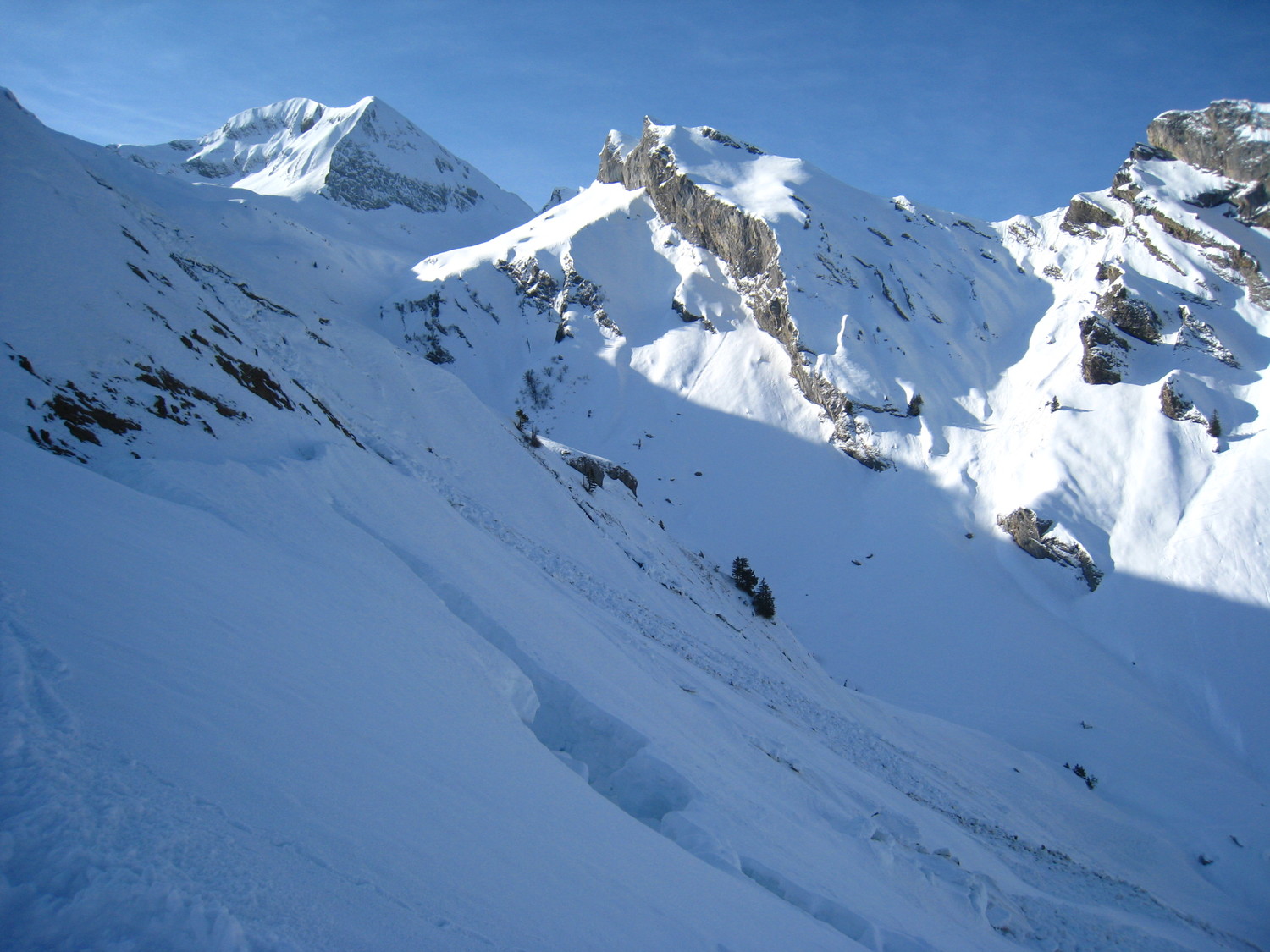 la traversée vers Aulp d'en bas - coulées et crevasse